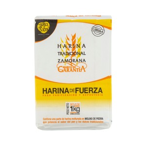 Harina de trigo de fuerza tradicional 1 kg.