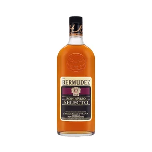 Ron anejo destilado, envejecido y embotellado en Republica Dominicana BERMUDEZ Selecto botella de 70 cl.
