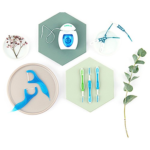 GUM Seda ultra resistente con flúor, vitamina E y sabor a menta fresca GUM 30 uds.