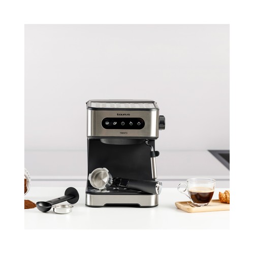 Cafetera espresso TAURUS Trento CM850D Inox, presión 20bar, café molido, 850W.