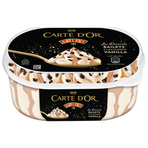 CARTE D'OR Tarrina de helado de vainilla con sabor a Baileys, con salsa de caramelo y trocitos de chocolate CARTE D´OR Les desserts 900 ml.