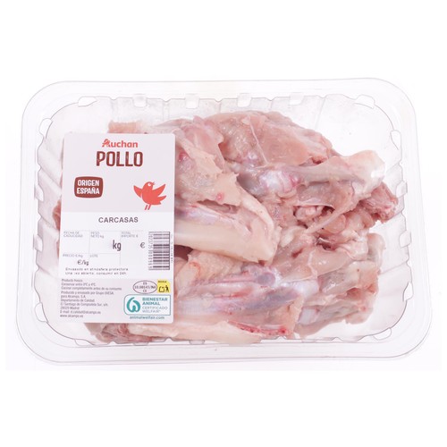 AUCHAN Carcasas de pollo bandeja. Producto Alcampo