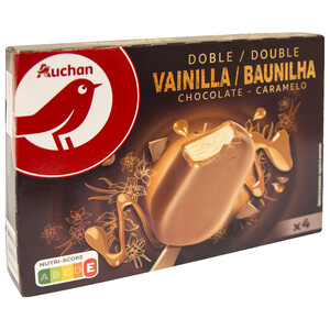 Imagen de AUCHAN Bombon de helado de vainilla con salsa de caramelo, recubierto de chocolate con leche doble 4 x 100 ml. Producto Alcampo