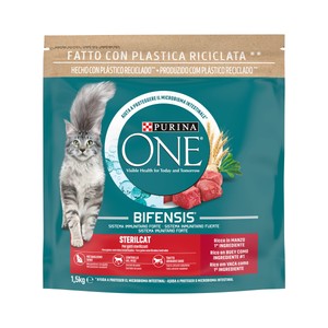 Pienso para gatos adultos esterilizados a base de buey 1,5 kg.