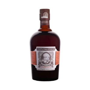 DIPLOMÁTICO Mantuano Ron extra añejo elaborado en Venezuela botella 70 cl.