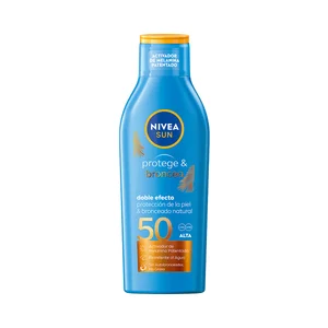 NIVEA Sun Leche solar protectora, con activador del bronceado y factor de protección 50 (alto) Protege & broncea 200 ml.