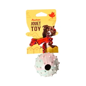 PRODUCTO ALCAMPO Juguete bola de goma de 6.5 cm, con cordón de 45 cm.