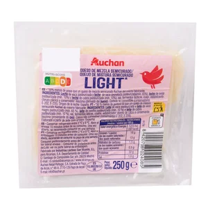 AUCHAN Queso semicurado light 250 g Producto Alcampo.