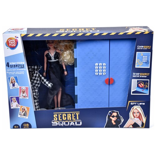 Muñeca Secret Squad Espia 4 identidades secretas con Armario Secreto y 4 Outfit, 48 piezas +5 Años ONE, TWO FUN
