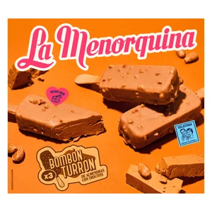 LA MENORQUINA Helado bombón de turrón de almendras con trocitos 3 x 100 ml.