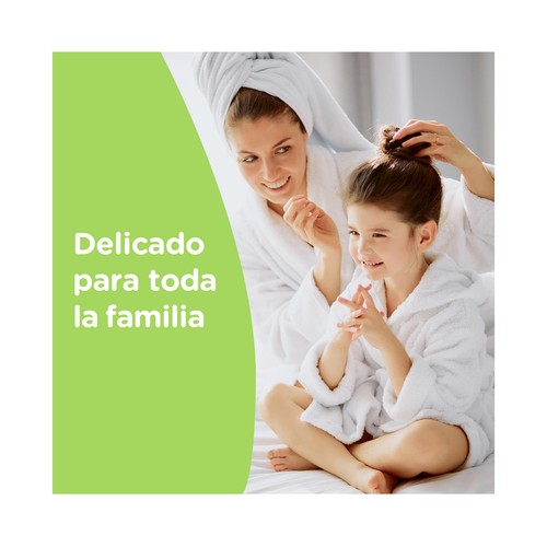 JOHNSON´S Baby Champú de uso diario con camomila para toda la familia 300 ml.