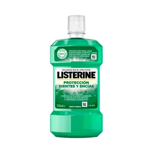 LISTERINE Enjuague bucal de uso diario, protector de dientes y encias con sabor a menta fresca 250 ml.