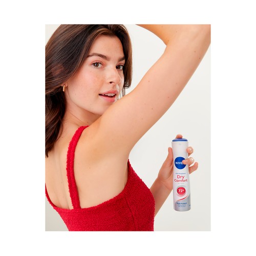 NIVEA Desodorante en spray para mujer con acción antitranspirante hasta 72 horas NIVEA Dry comfort 250 ml.