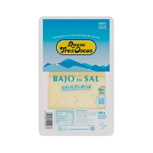 TRES OSCOS Queso en lonchas con bajo contenido en sal 200 g.