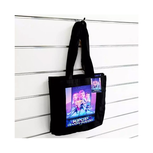 K-POP Totebag negra,  Demon Hunters Keyart. PYRAMID POSTERS.