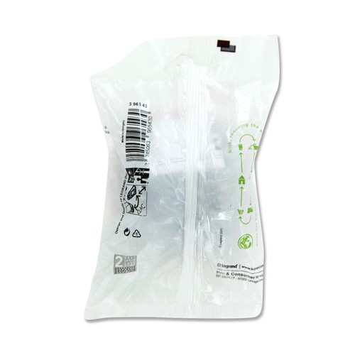 Base doble 2P+T 16A con protección infantil, blanco LEGRAND Niloe 1 Unidad