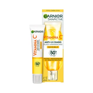 GARNIER Skin active Fluido diario iluminador invisible con vitamina C y FPS 50+ 50 ml.