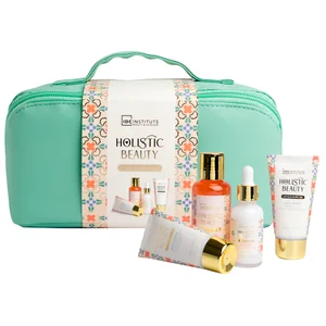 IDC INSTITUTE Holistic beauty Neceser con productos para el cuidado facial y corporal.