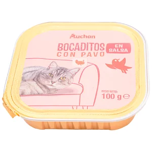 PRODUCTO ALCAMPO Alimento completo para gatos adultos, con trocitos de pavo en salsa 100 g.