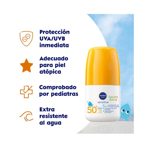 NIVEA Sun babies & kids sensitive Protector solar infantil en roll on con FPS 50+ (muy alta) 50 ml.