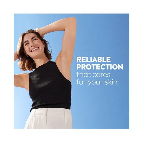 NIVEA Black & white invisible active  Desodorante roll-on para mujer, anti-manchas y eficaz hasta 48 horas 50 ml.