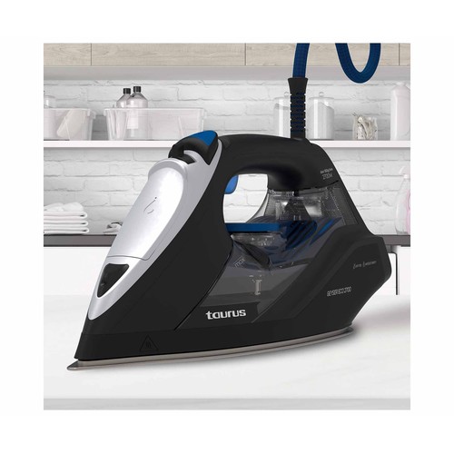 Plancha de vapor TAURUS Geyser Eco, suela Titanium, potencia 2700W.
