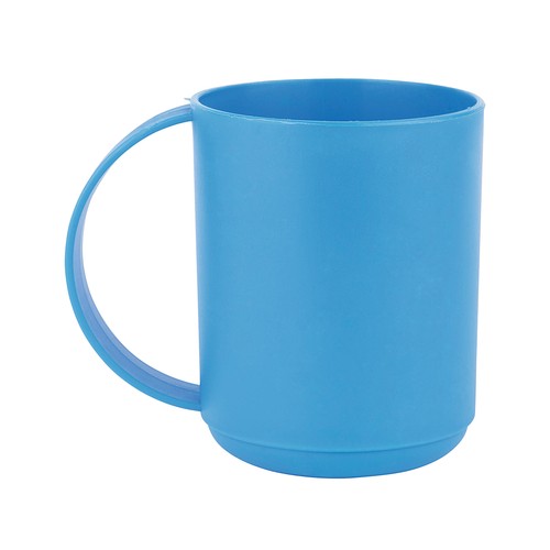 Taza de plástico de 0,8 litros de capacidad, colores surtidos, MENAJE.