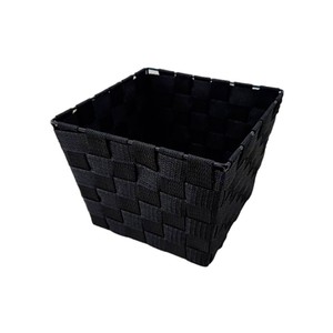 Imagen de Cesta trenzada apilable de poliproileno y acero color negra, 20x15x20cm, ACTUEL.