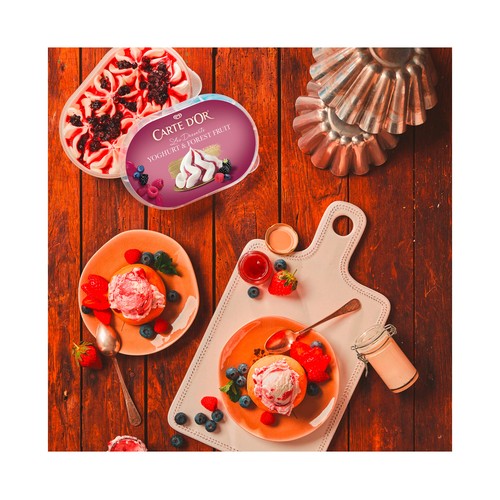 CARTE D'OR Les desserts de Frigo Tarrina de helado de yogur y frutas del bosque 850 ml.