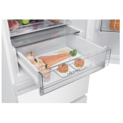 Frigorífico combi 205cm HAIER HTR3620CNPW, color blanco, 3 cajones, NO FROST, clasificación energética: C, H: 205cm, A: 59,5cm, F: 66,7cm, capacidad total: 414L.