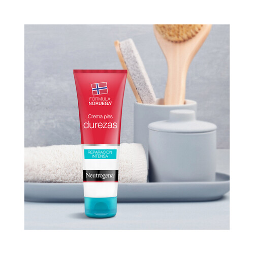 NEUTRÓGENA Crema de pies suavizante de durezas, especial pies secos y con piel aspera NEUTRÓGENA 50 ml.