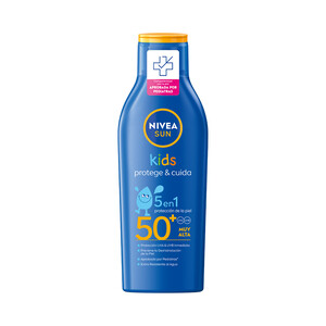 NIVEA Leche solar protectora, especial para niños con factor de protección 50+ (muy alto) NIVEA Sun kids 200 ml.