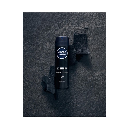 NIVEA Desodorante en spray para hombe con carbón negro NIVEA Men deep 150 ml.
