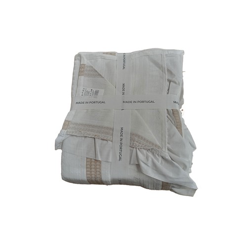 Colcha jacquard volante 150-160cm 270x260 cm blanco. LUTEX.