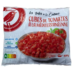 AUCHAN Tomate cortado en dados con salsa de tomate condimentada 600 g. Producto Alcampo