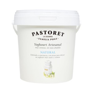 Yogur artesanal cremoso de sabor natural 1 kg.