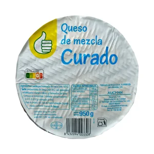 PRODUCTO ECONÓMICO ALCAMPO Queso mezcla curado 950 g.