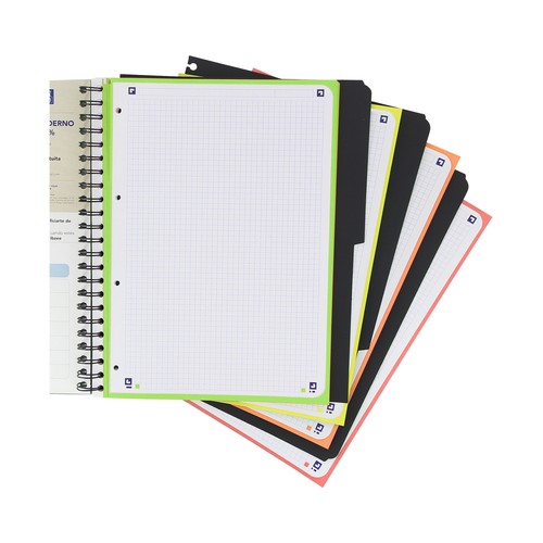 Cuaderno tamaño A4, 120 hojas con cuadrículas de 5 x 5, 50% hojas gratis, tapa de plástico de espirales con tres separadores, OXFORD.