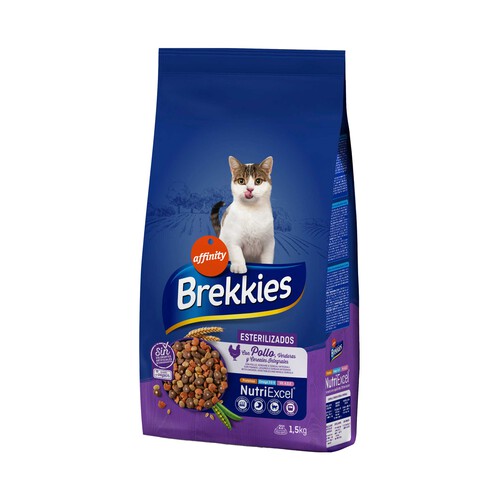 BREKKIES Pienso para gatos esterilizados a base de pollo y cereales BREKKIES 1,5 kg.