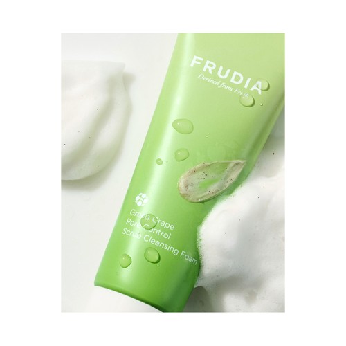FRUDIA Limpiador facial exfoliante que elimina puntos negros y exceso de sebo 145 ml.