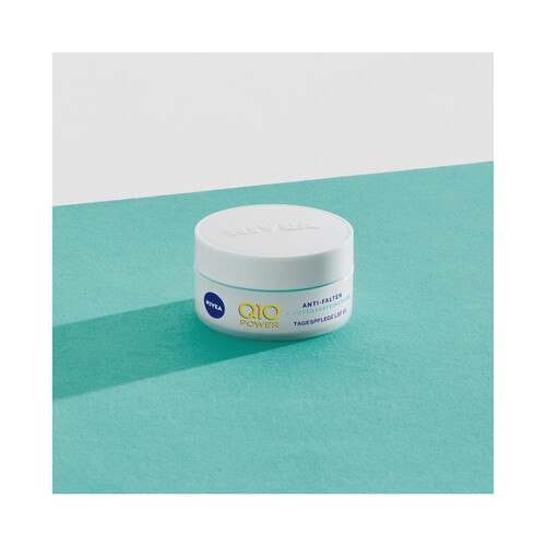 NIVEA Crema de día extra ligera antiarrugas y matificante, para pieles mixtas NIVEA Q10 50 ml.