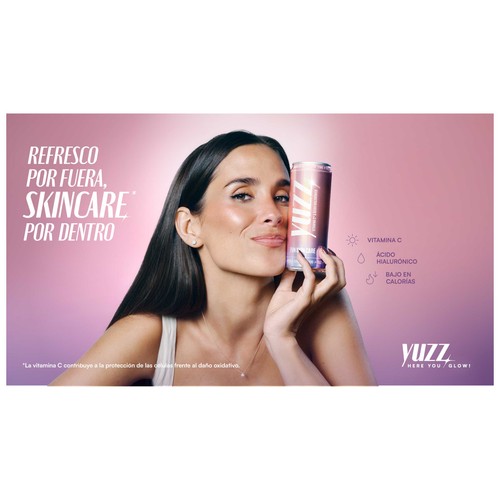 YUZZ Bebida refrescante de zumo de manzana con ácido hialurónico y vitamina C lata 33 cl.