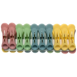 Imagen de Set de 20 pinzas de plástico grandes de colores, ACTUEL.