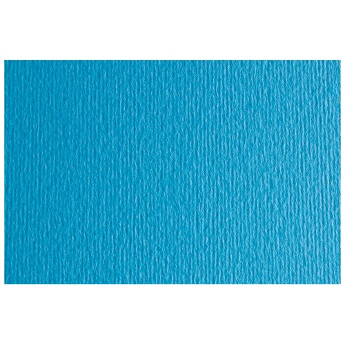 Cartulina con 2 texturas, una lisa y otra rugosa, color sólido azul, tamaño 50x70cm, SADIPAL.