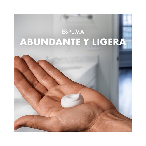 GILLETTE Espuma de afeitar refrescante con eucalipto, para pieles sensibles GILLETTE Series 200 ml.