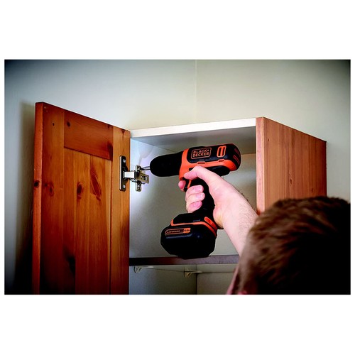 Taladro atornillador a batería litio 10,8V, BLACK + DECKER BDCD12.