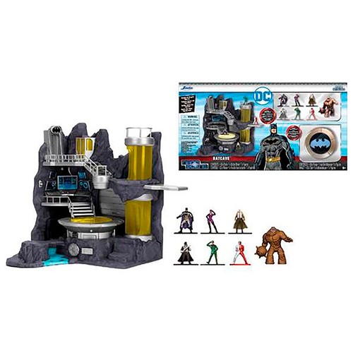 Batcueva con luz & figuras nano metal DC +5 Años, VALUVIC