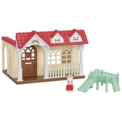 Playset La dulce casita de las frambuesas con 1 figura y accesorio incluido, SYLVANIAN FAMILIES.