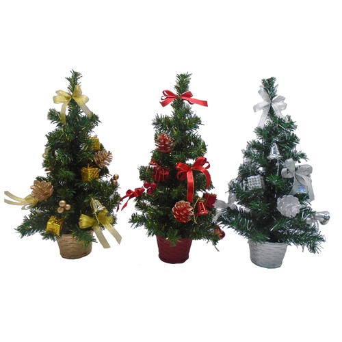Árbol decorado con piñas, caja de regalo y campana modelos surtidos, ACTUEL.