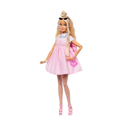 BARBIE Deluxe, muñeca con vestido rosa pastel con lazo.